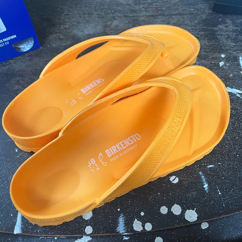Birkenstock Honolulu Eva in Zinnia